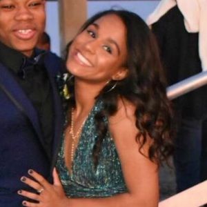 Meet your Posher, Elise